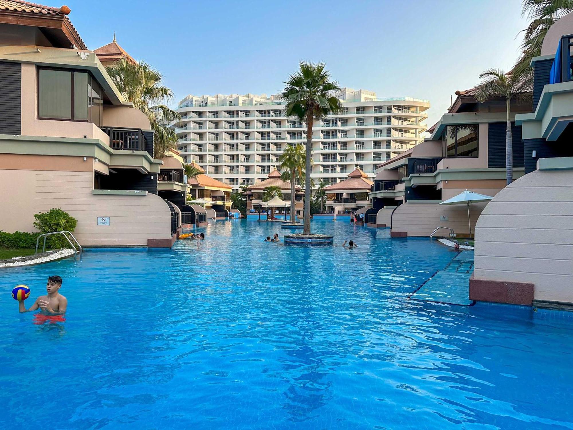 Fabulous 1 Bedroom Apartment At 5 Star Resort Dubai Eksteriør billede